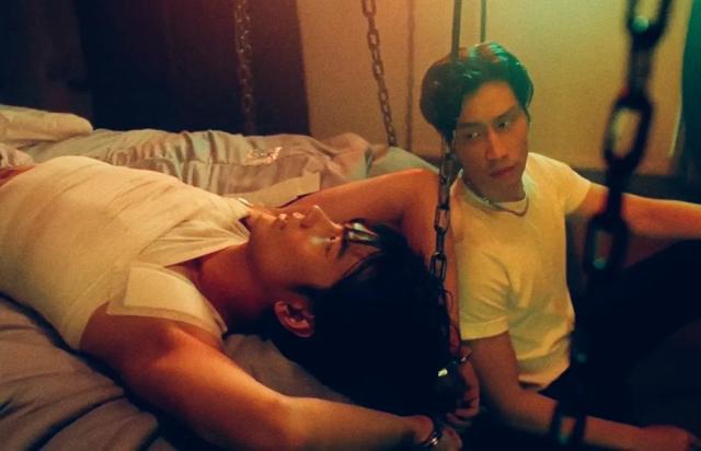 Apo和Mile主演的《黑幫少爺愛上我》而且有不少激情戲份，最近在中港台都大受歡迎。